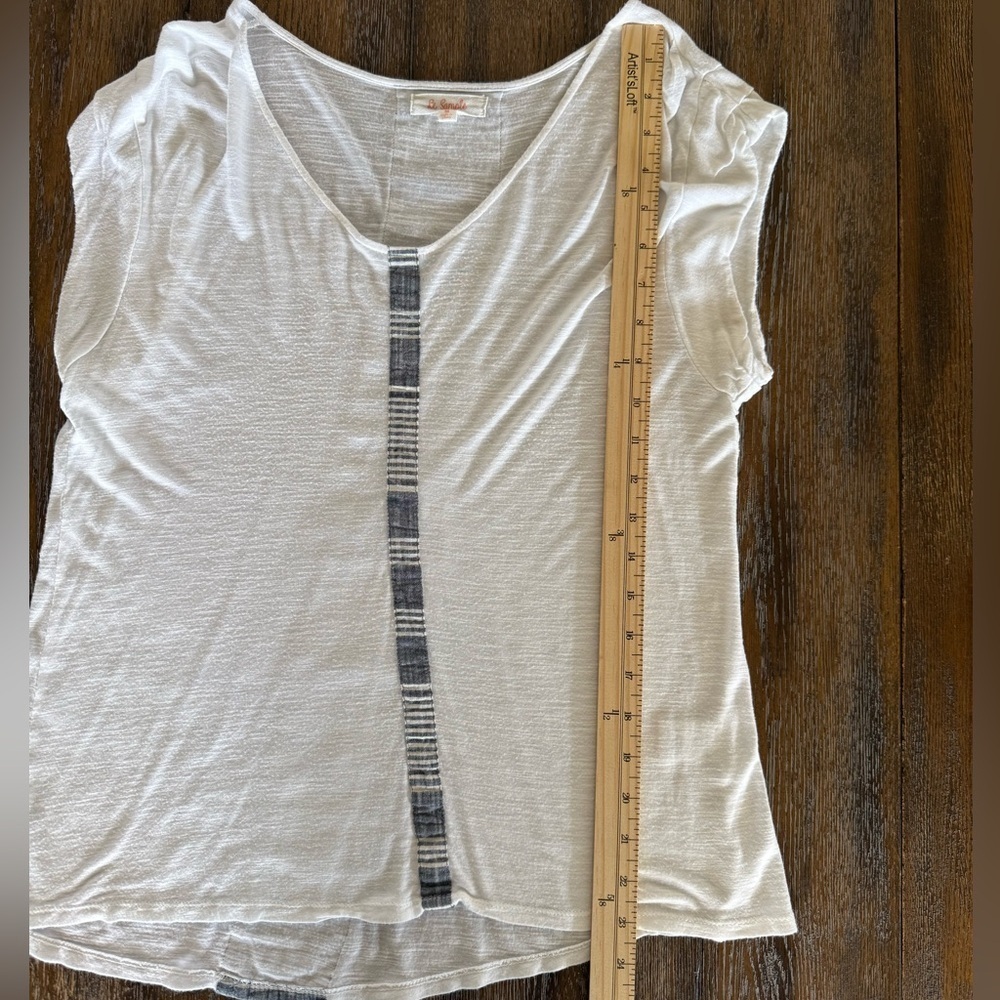 Le Sample Women's White Top with Blue/Gray Stripe Size M - Picture 5 of 7